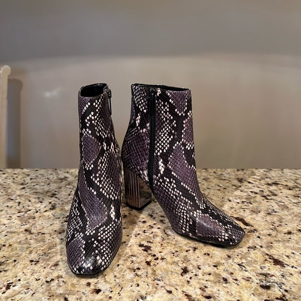 Michael Kors Boots - Women's Size 5M